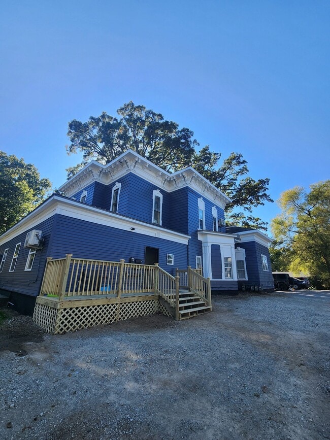 422 S Union St in Warsaw, IN - Building Photo - Building Photo