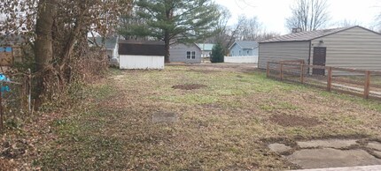 160 Hudson Ave in Williamsburg, OH - Foto de edificio - Building Photo