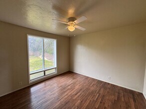 2860 Pearl St in Eugene, OR - Building Photo - Building Photo
