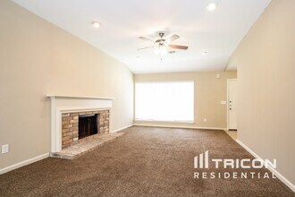 12318 Flaxen Dr in Houston, TX - Building Photo - Building Photo