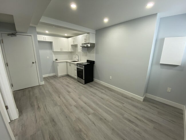 property at 55 Wentworth St S