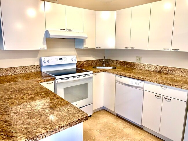 4988 Sable Pine Cir in West Palm Beach, FL - Building Photo - Building Photo