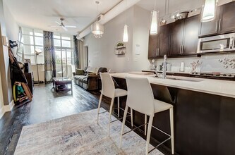 112 Benton St in Kitchener, ON - Building Photo - Building Photo