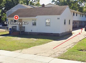 623 Dudley Ave in Norfolk, VA - Building Photo