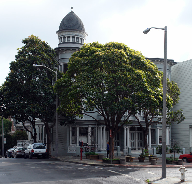 101-111 Noe St in San Francisco, CA - Building Photo