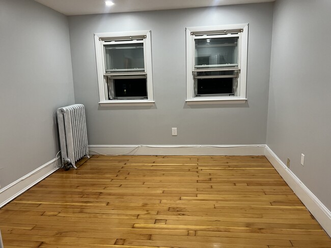 129 Bradstreet Ave, Unit 3