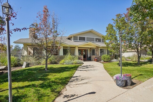 Deer Crest Apartments