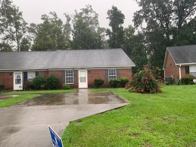 property at 2704 Bluff View Dr