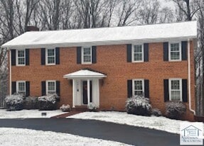 1715 Mulberry Rd in Martinsville, VA - Building Photo