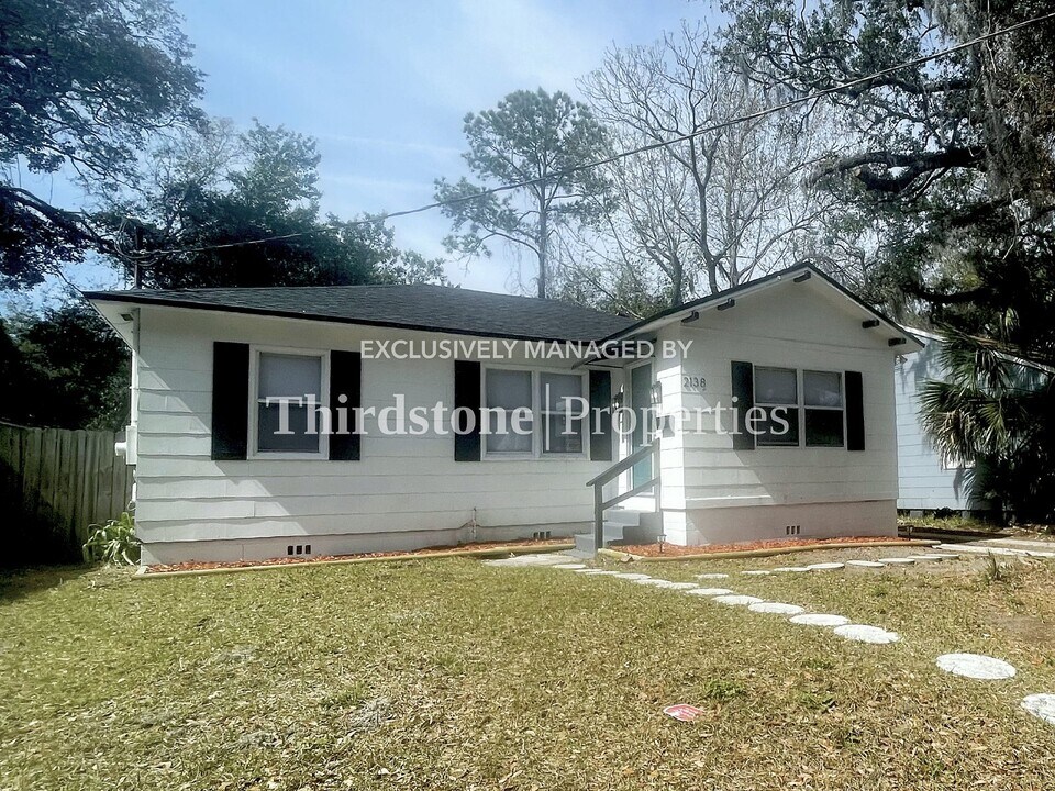 2138 Louise St in Jacksonville, FL - Building Photo