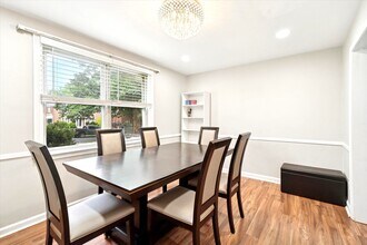 632 Dutton Cir in Springfield, PA - Building Photo - Building Photo