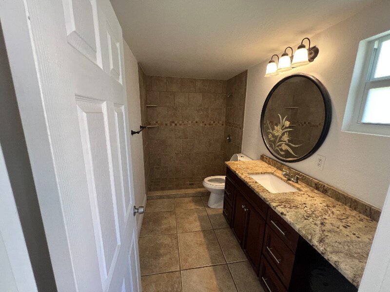 2722 SE 16th Pl in Cape Coral, FL - Building Photo