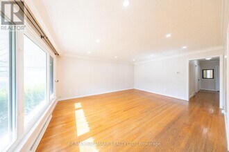 415 Stevenson Rd N in Oshawa, ON - Building Photo - Building Photo