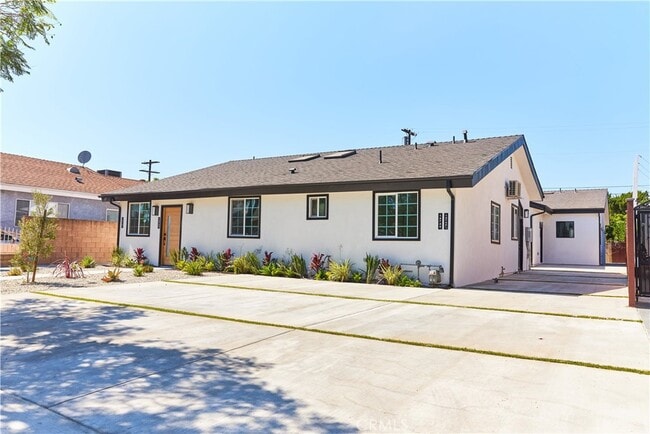 property at 14745 Bassett St