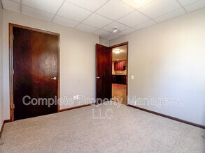 101 S Harrison St in Lake Mills, IA - Building Photo - Building Photo