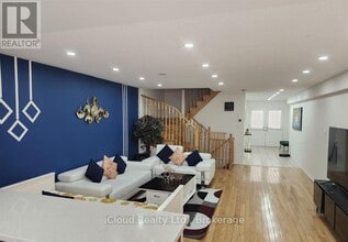 559 Candlestick Cir in Mississauga, ON - Building Photo - Building Photo