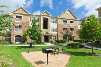 Carrington at Park Lakes in Humble, TX - Foto de edificio - Building Photo