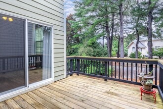 1203 Heritage Links Dr in Wake Forest, NC - Foto de edificio - Building Photo