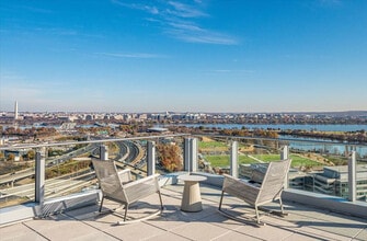 400 Army Navy Dr, Unit SI ID1047112P in Arlington, VA - Building Photo - Building Photo