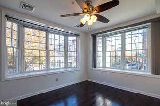 748 S 4th St-Unit -1 in Philadelphia, PA - Building Photo - Building Photo