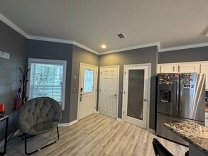 1376 NW 120th Way in Gainesville, FL - Building Photo - Building Photo