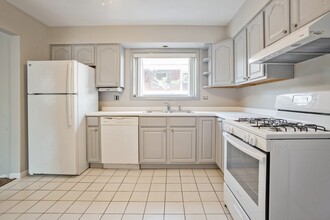 1247 N Northwest Hwy in Park Ridge, IL - Building Photo - Building Photo
