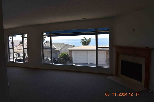 32132 Virginia Way, Unit Upstairs in Laguna Beach, CA - Building Photo - Building Photo