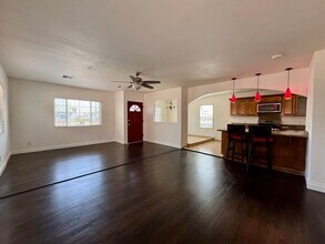 5102 W 130th St in Hawthorne, CA - Building Photo - Building Photo