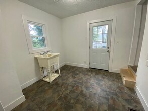 484 Hammel St in Akron, OH - Building Photo - Building Photo