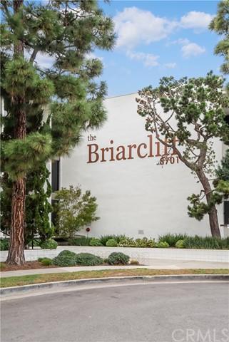 8701 Delgany Ave, Unit 111 in Playa Del Rey, CA - Building Photo