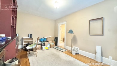 100 Delhi St in Guelph, ON - Building Photo - Building Photo