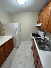 1810 Pasco Ct in Tallahassee, FL - Building Photo - Building Photo