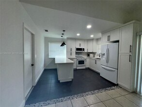 13217 SW 257th Terrace in Homestead, FL - Building Photo - Building Photo