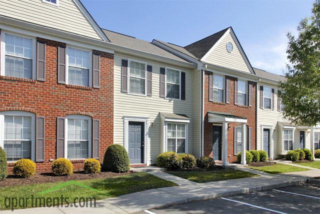 Ashland Woods in Ashland, VA - Building Photo