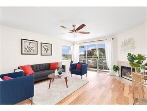 2222 NW 58th St in Seattle, WA - Building Photo - Building Photo