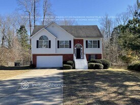 661 Tipperary Rd in Hampton, GA - Building Photo