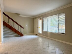 4538 Brighton Dr in Las Vegas, NV - Building Photo - Building Photo