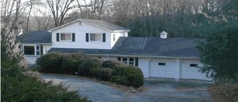 4 Partridge Ln in Shelton, CT - Building Photo