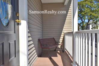 236 Warren Ave in East Providence, RI - Building Photo - Building Photo