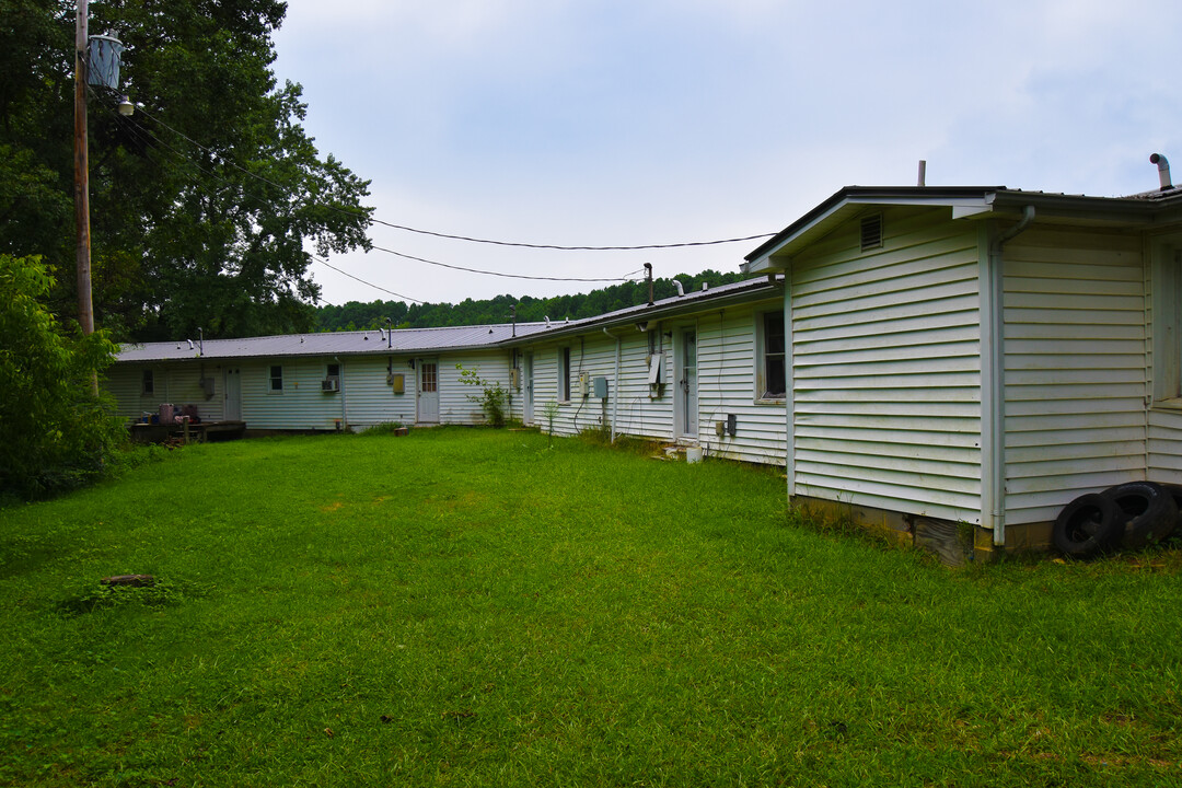 20713 US 52 Hwy S in Albemarle, NC - Building Photo