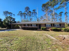 2502 Berkley Dr in Valdosta, GA - Building Photo