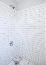 2548 N Kildare Ave, Unit 2548-2 in Chicago, IL - Building Photo - Building Photo