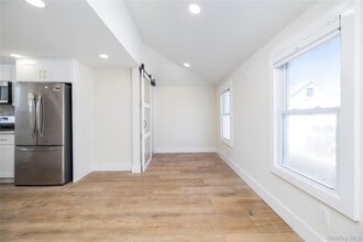 237 Porterfield Pl in Freeport, NY - Building Photo - Building Photo