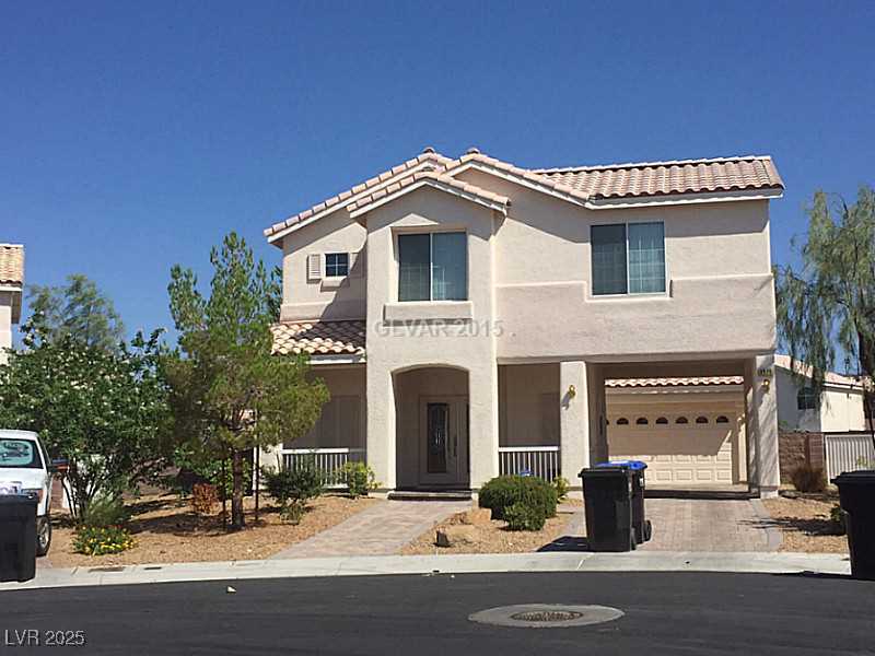 2273 Bull Lake Dr in Henderson, NV - Building Photo