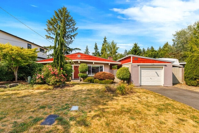 property at 15524 SE 9th St