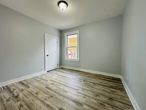 85 Timson St, Unit #1 in Lynn, MA - Building Photo - Building Photo