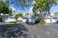 2541 Citrus Lake Dr in Naples, FL - Foto de edificio - Building Photo