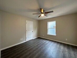 107 King George St in Batesville, AR - Building Photo - Building Photo