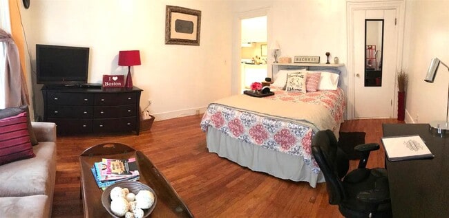 7 Wendell St, Unit 3