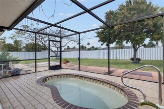 3414 SE 2nd Pl in Cape Coral, FL - Building Photo - Building Photo